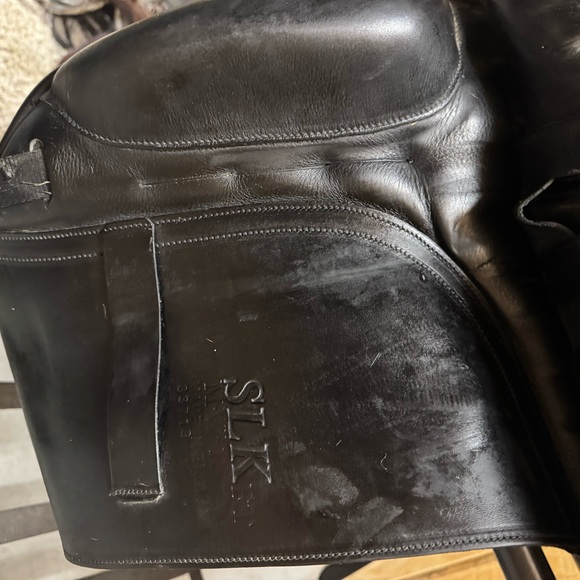 Albion Dressage Saddle - Picture 9 of 15